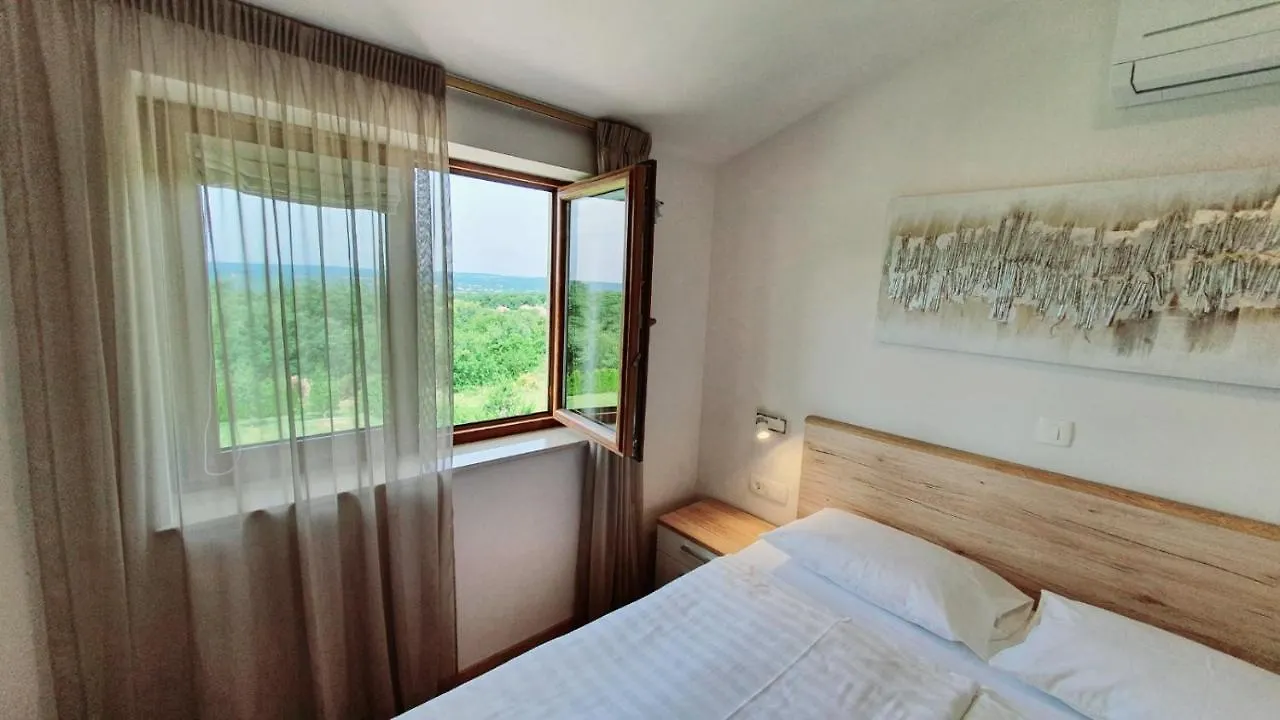 Casa Grande - Violette, Silver And Golden Apartments With Park And Sea View Labin  Labin (Istria)
