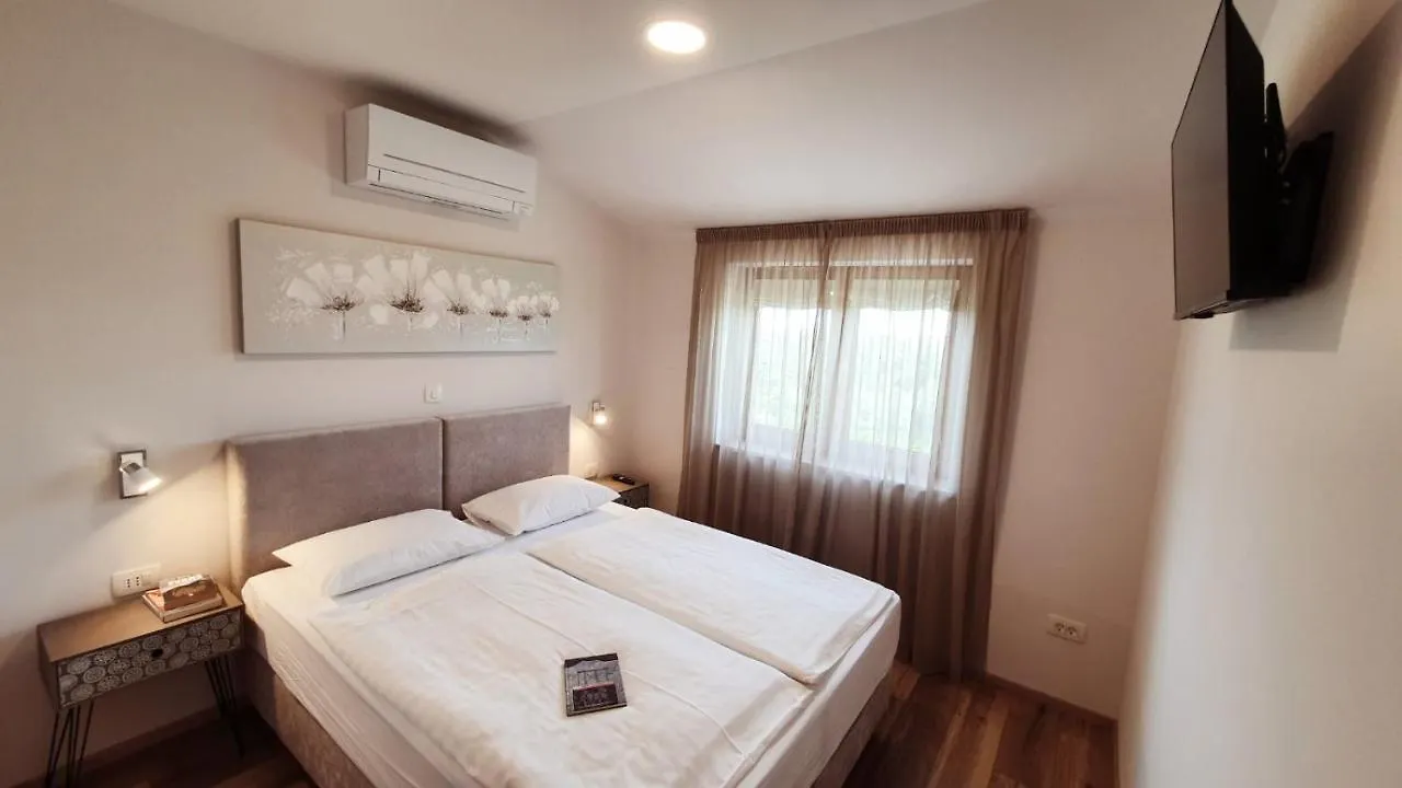 Casa Grande - Violette, Silver And Golden Apartments With Park And Sea View Labin