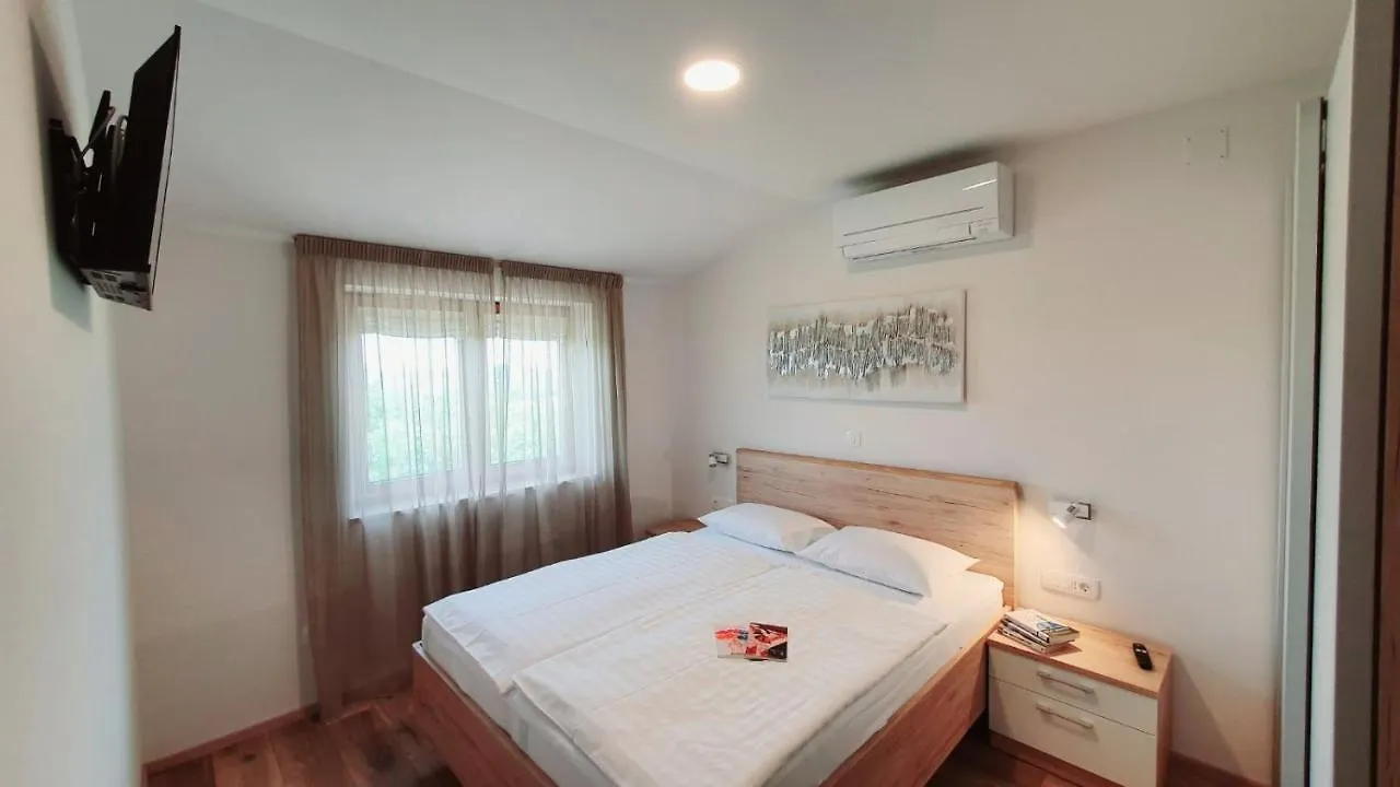 Casa Grande - Violette, Silver And Golden Apartments With Park And Sea View Labin