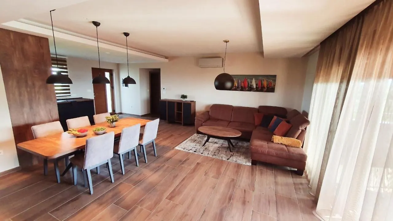 Casa Grande - Violette, Silver And Golden Apartments With Park And Sea View Labin  Croatia