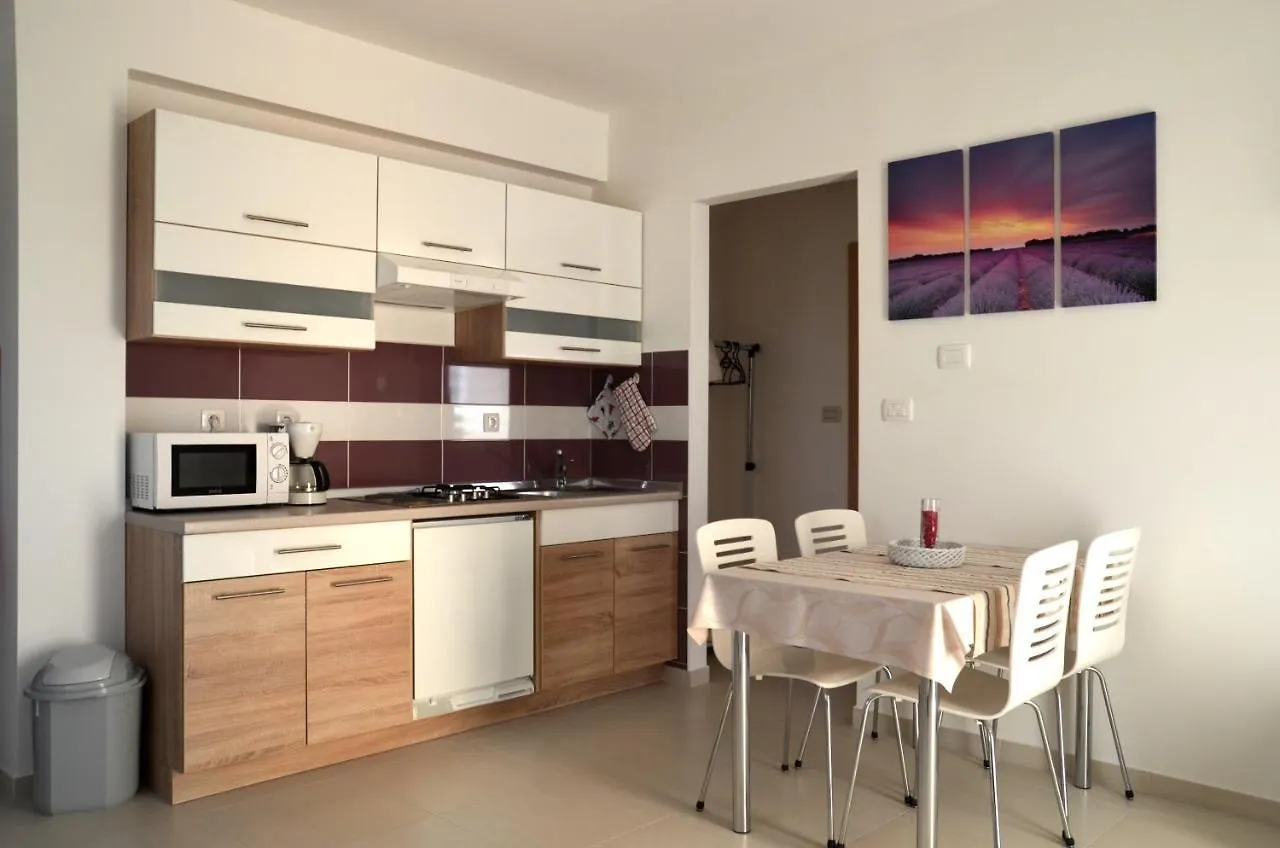 Casa Grande - Violette, Silver And Golden Apartments With Park And Sea View Labin  Croatia