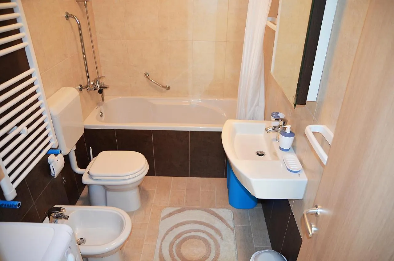 Casa Grande - Violette, Silver And Golden Apartments With Park And Sea View Labin   Labin (Istria)
